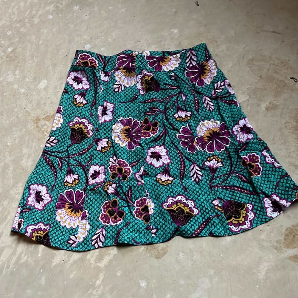 Loft botanical seamed skirt